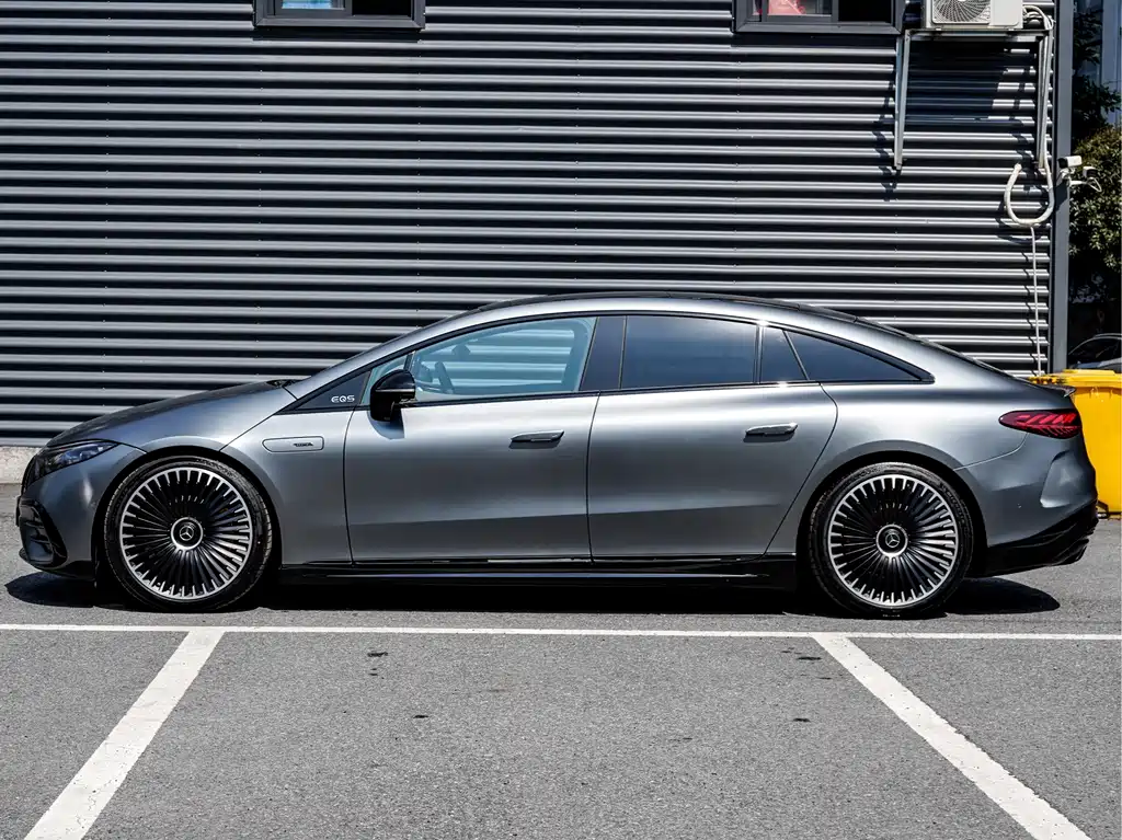 Mercedes-Benz EQS AMG — миниатюра 4
