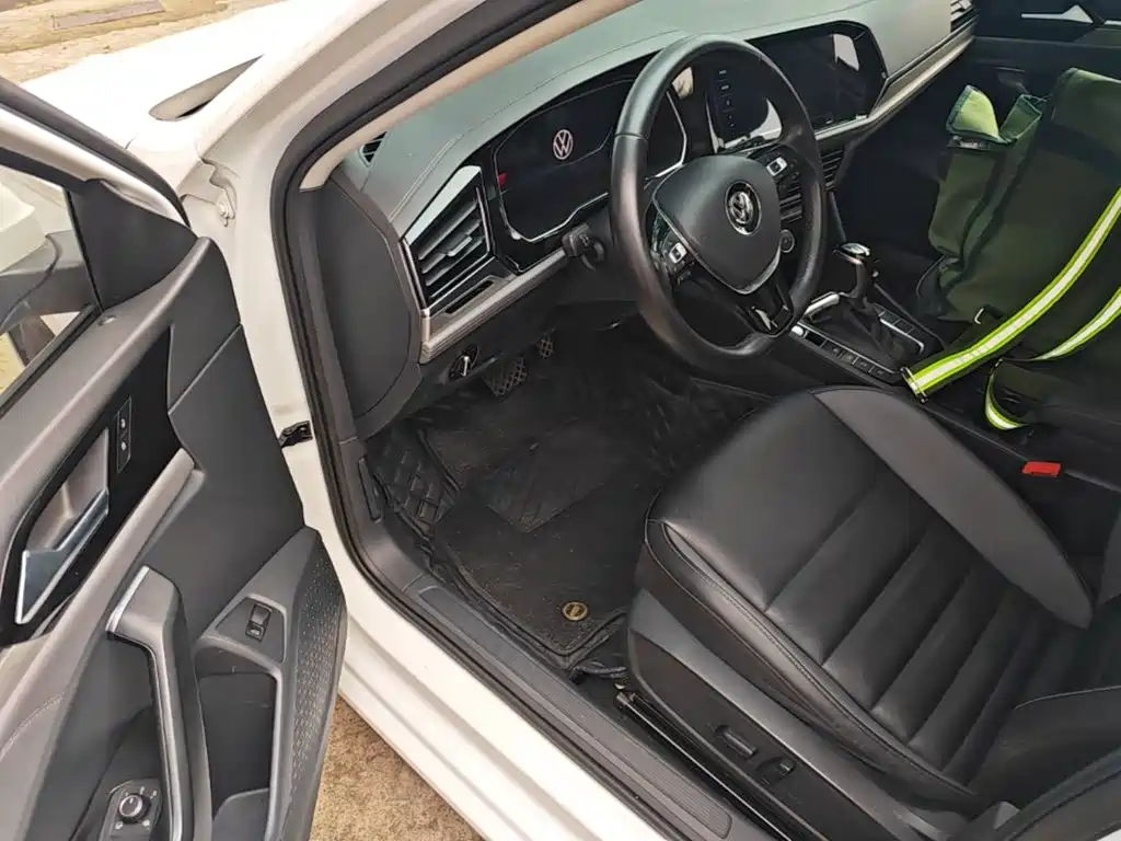 Volkswagen Sagitar — миниатюра 16