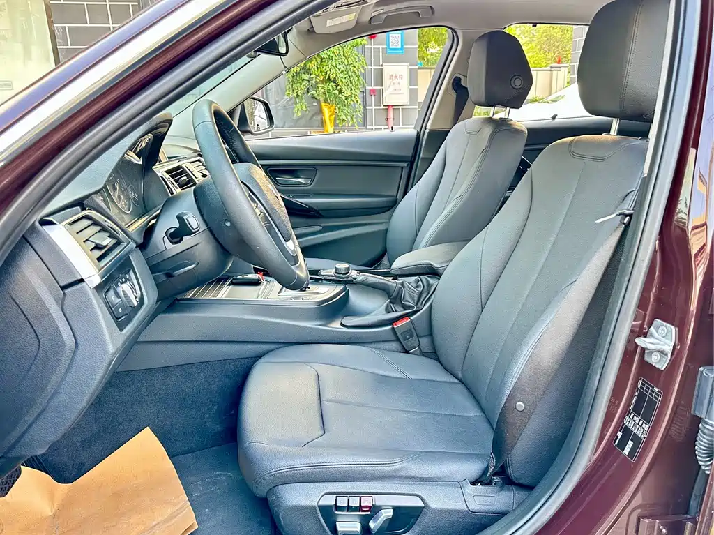BMW 3 Series — миниатюра 9