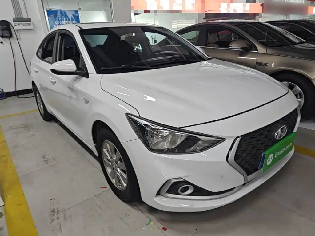 Hyundai Elantra — миниатюра 4