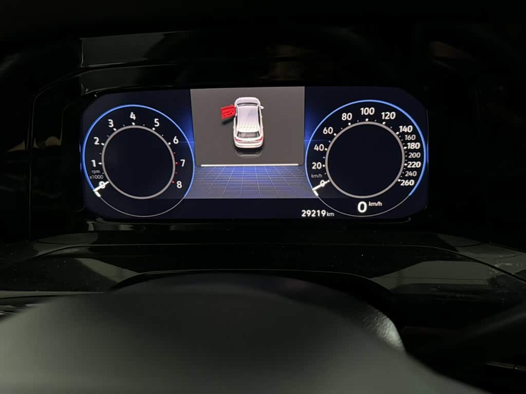 Volkswagen Golf 1.4 л 2023 г. Белый, пробег 29200 км