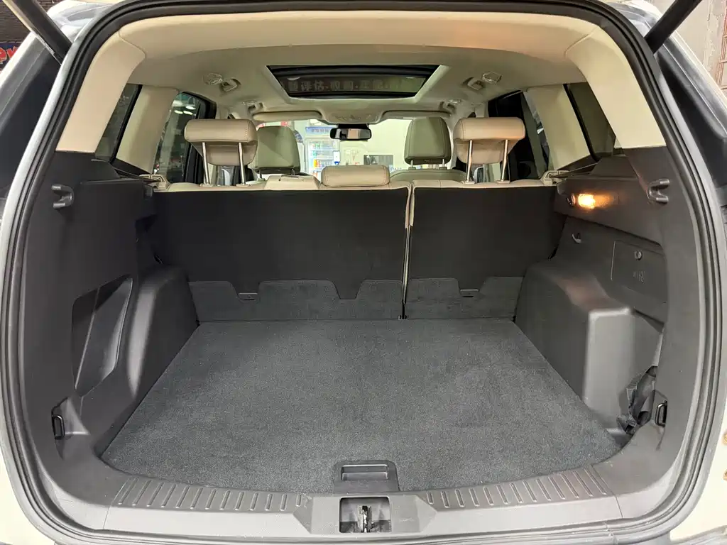 Ford Kuga — миниатюра 37