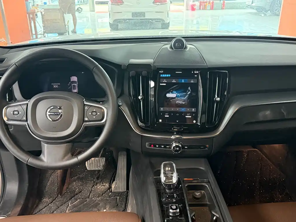 Volvo XC60 — миниатюра 7