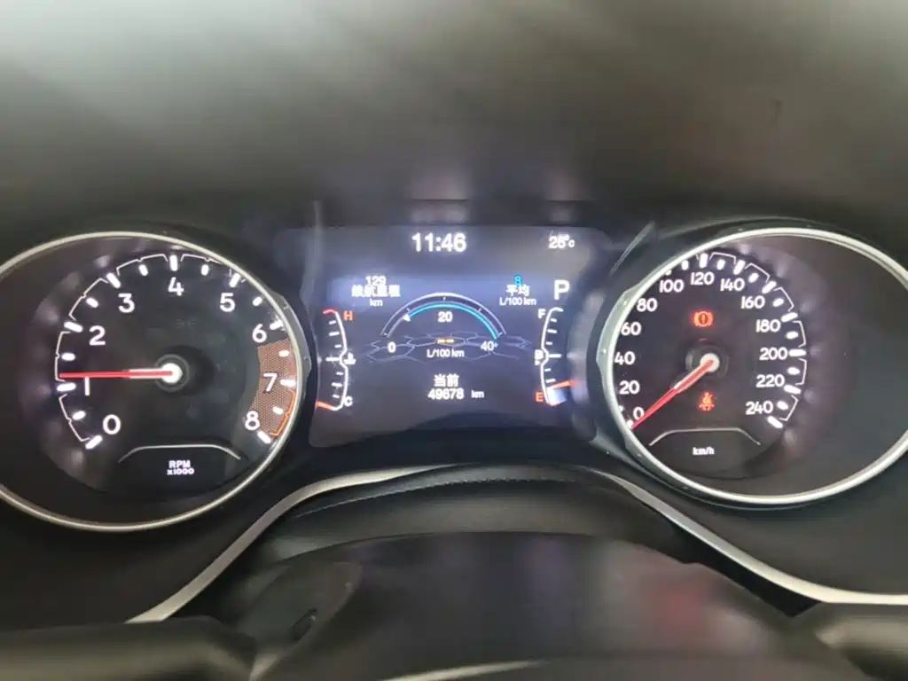 Jeep Compass — миниатюра 12