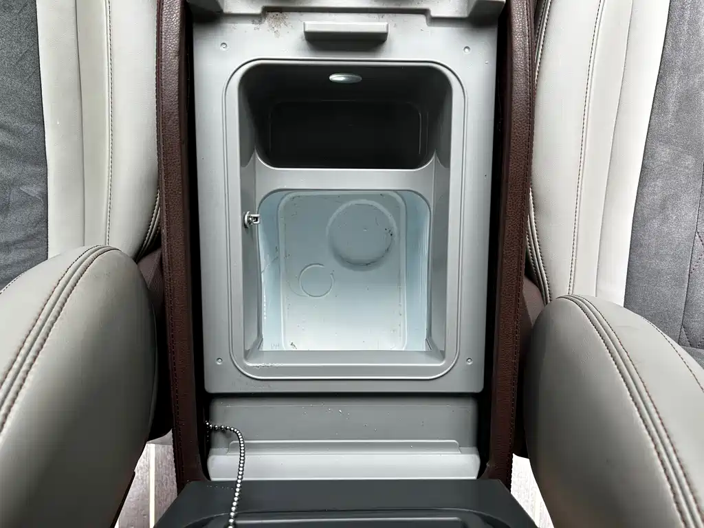 Mercedes-Benz — миниатюра 13
