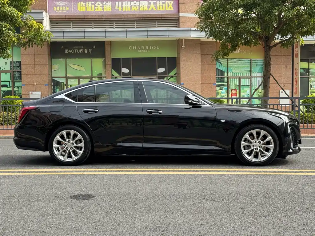 CADILLAC CT5