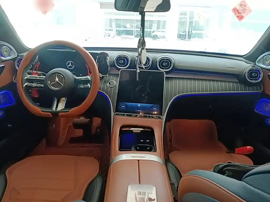 Mercedes-Benz C-Class — миниатюра 10