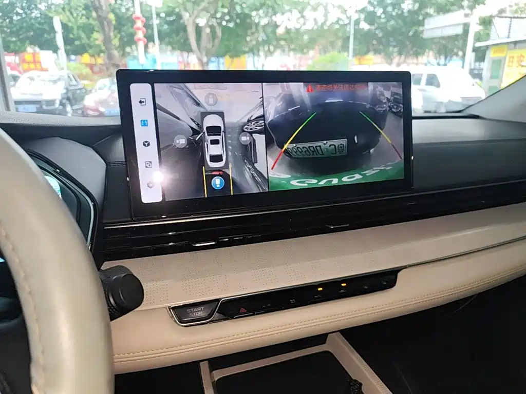 Geely L HiP — миниатюра 13