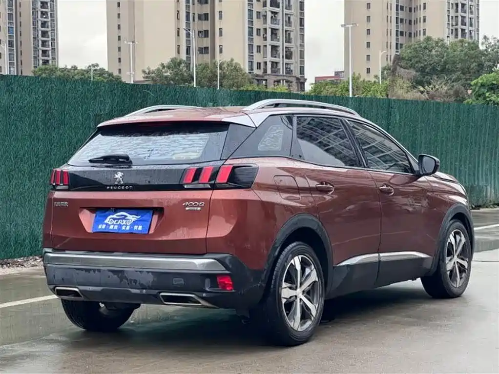 PEUGEOT 4008