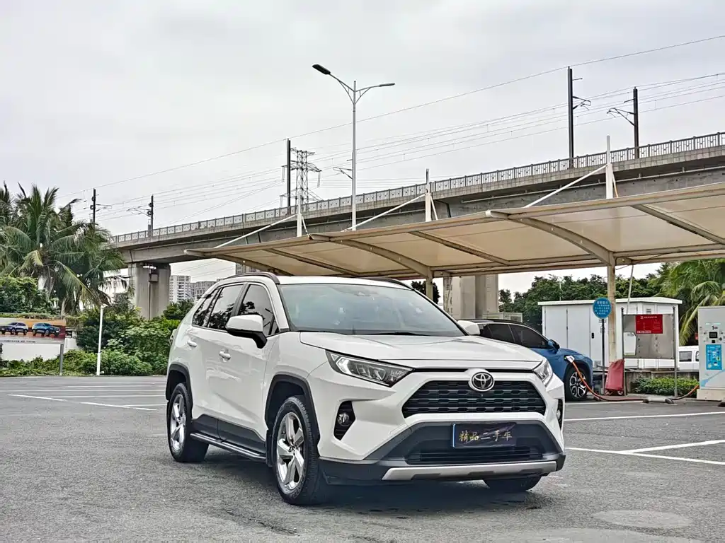 TOYOTA RAV4 RONGFANG