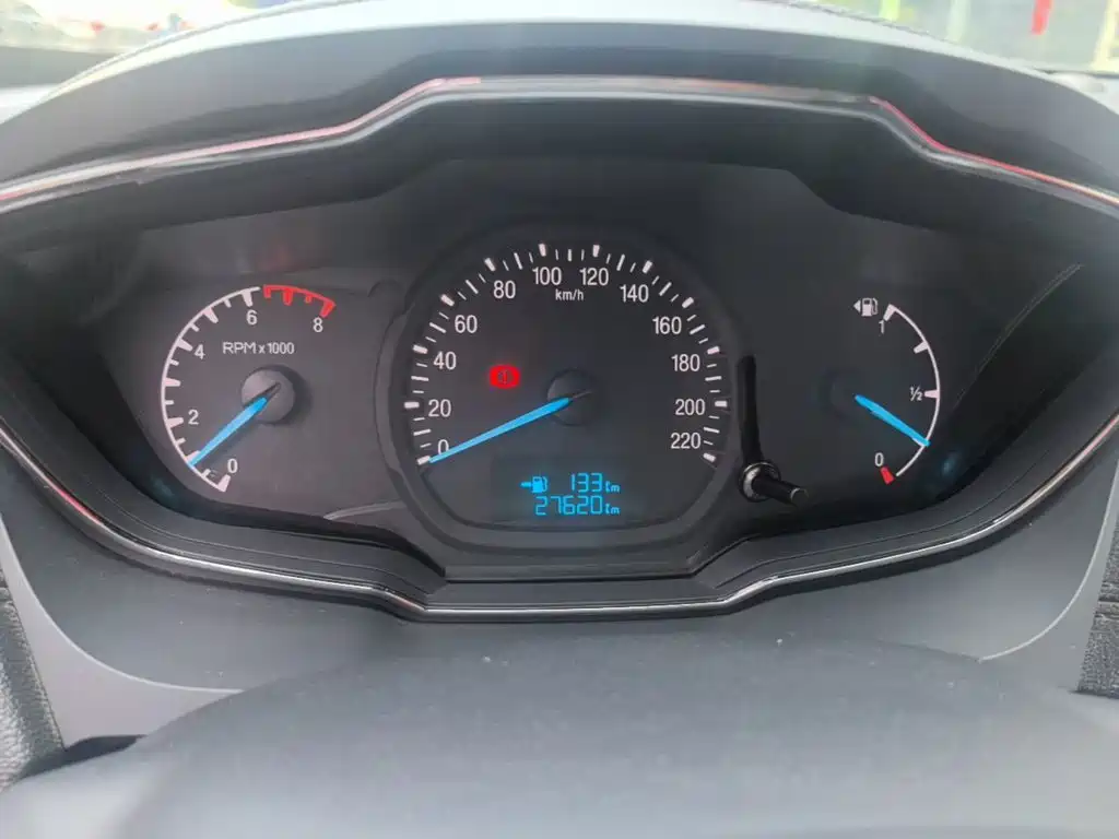 Ford Escort — миниатюра 12
