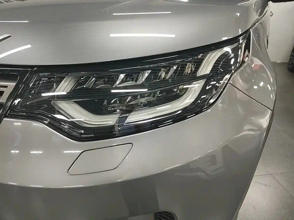 Land Rover Discovery — миниатюра 24