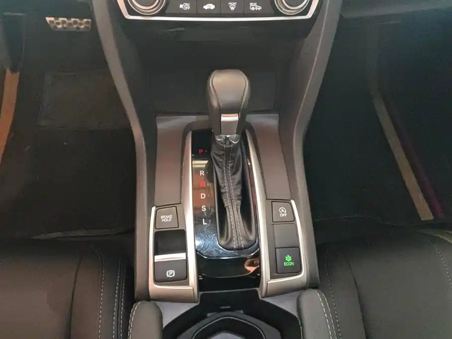 Honda Civic — миниатюра 16