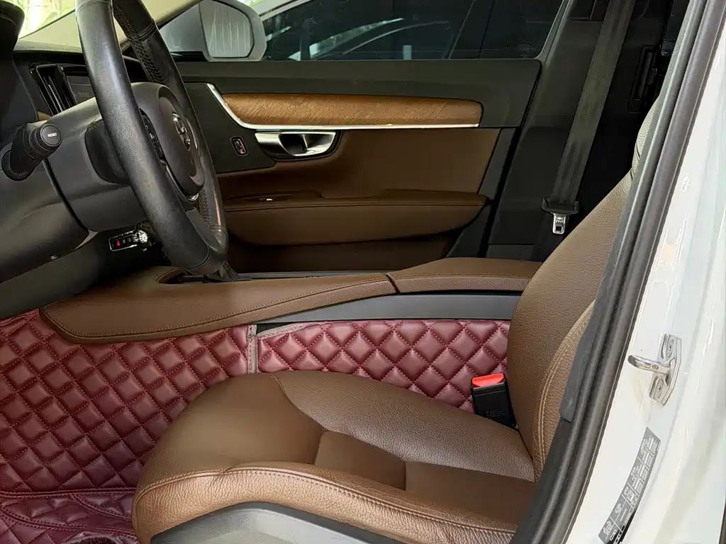 Volvo S90 2019 T5