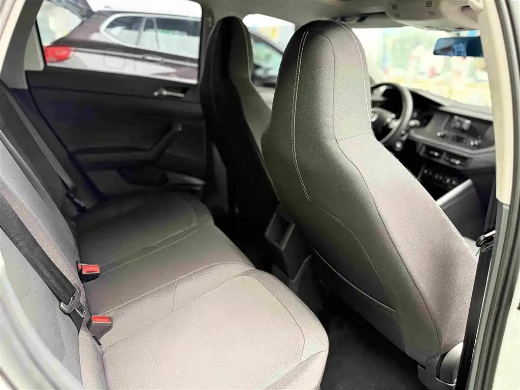 Volkswagen Polo — миниатюра 25
