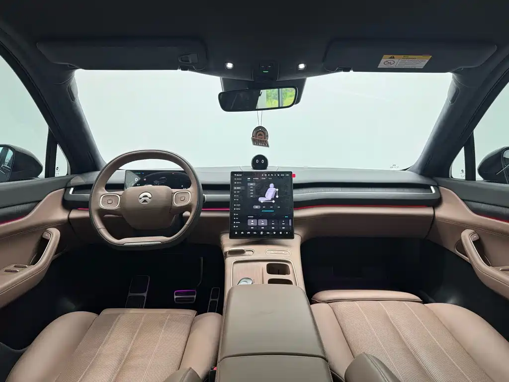 NIO ES8 — миниатюра 6