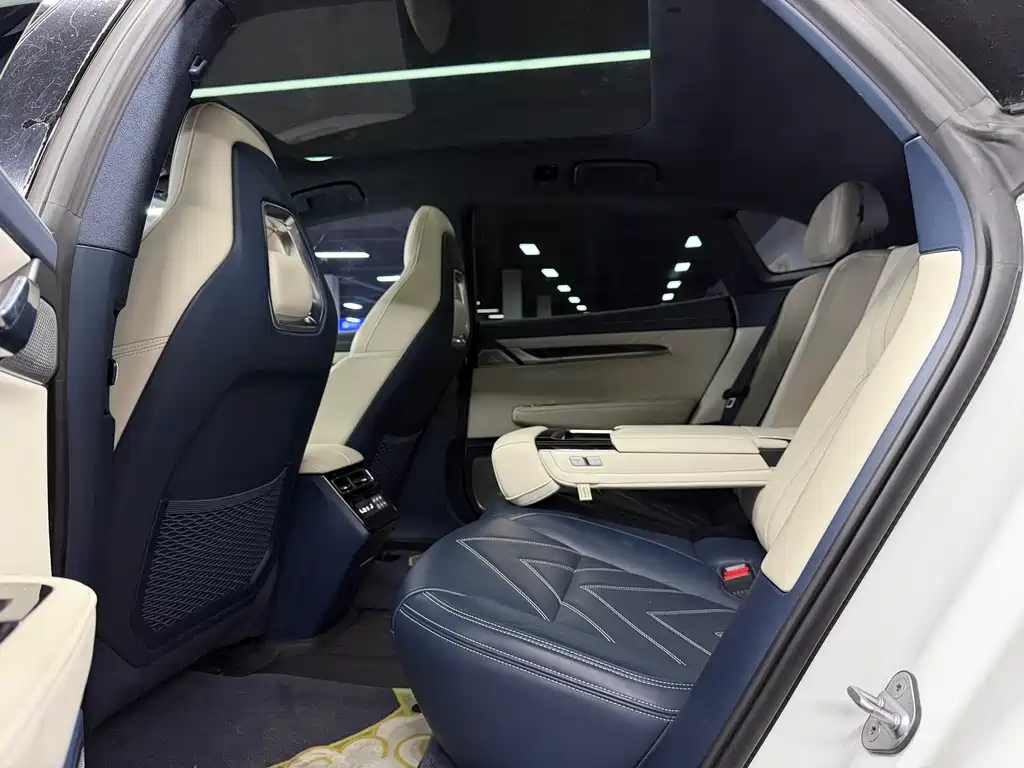 ZEEKR EXTREME KRYPTON 001