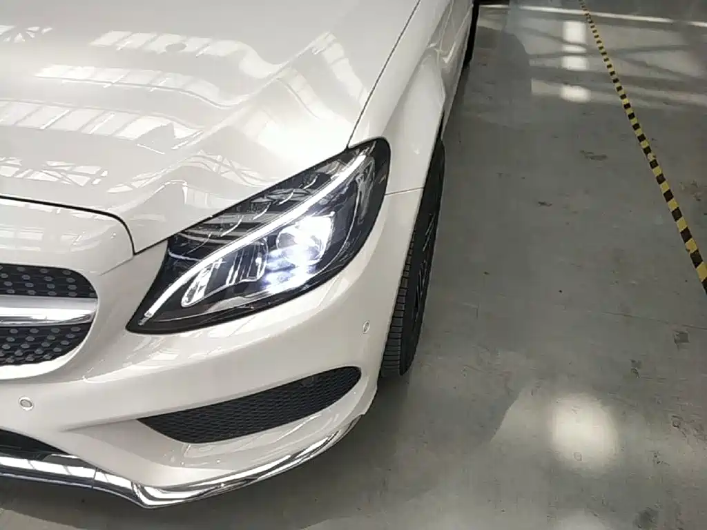 Mercedes-Benz C-Class — миниатюра 24