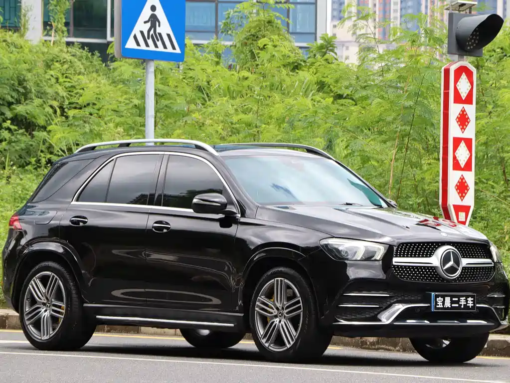 Mercedes-Benz GLE (Import) — миниатюра 3