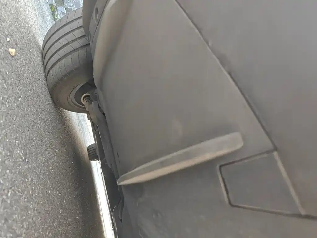 Tesla Model 3 — миниатюра 24