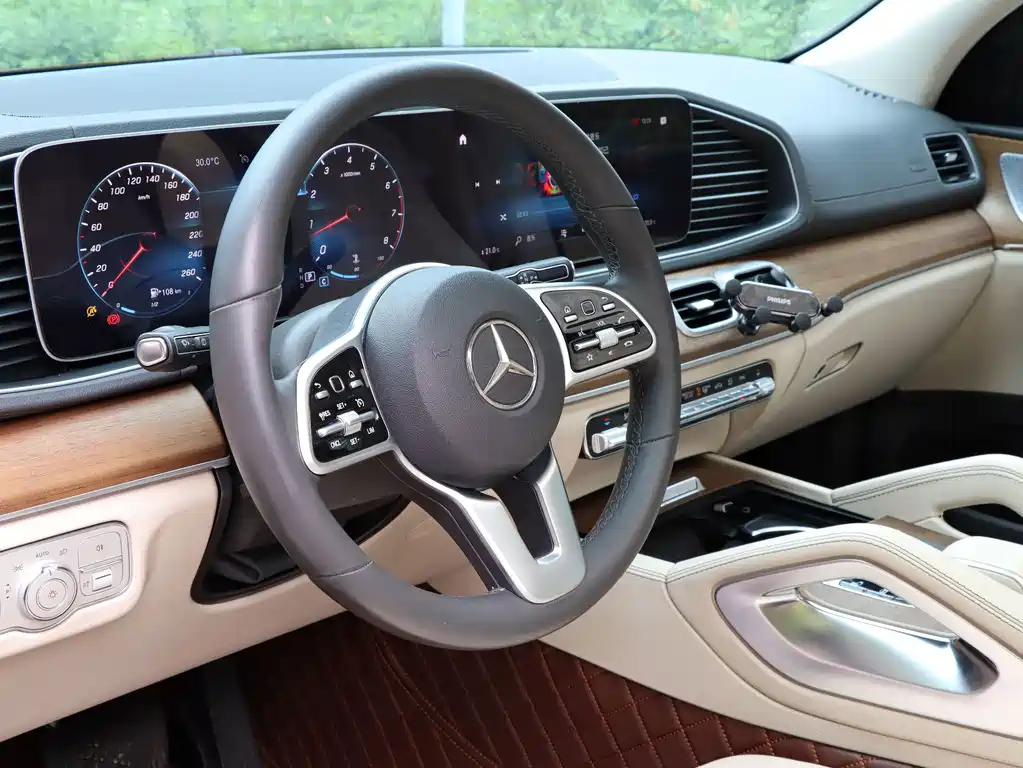 Mercedes-Benz GLE (Import) — миниатюра 13