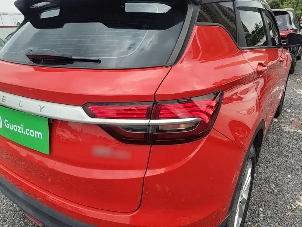 Geely Binyue — миниатюра 8