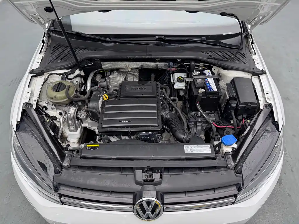 Volkswagen Golf — миниатюра 16