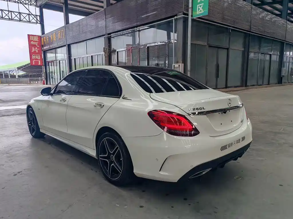 MERCEDES-BENZ C CLASS