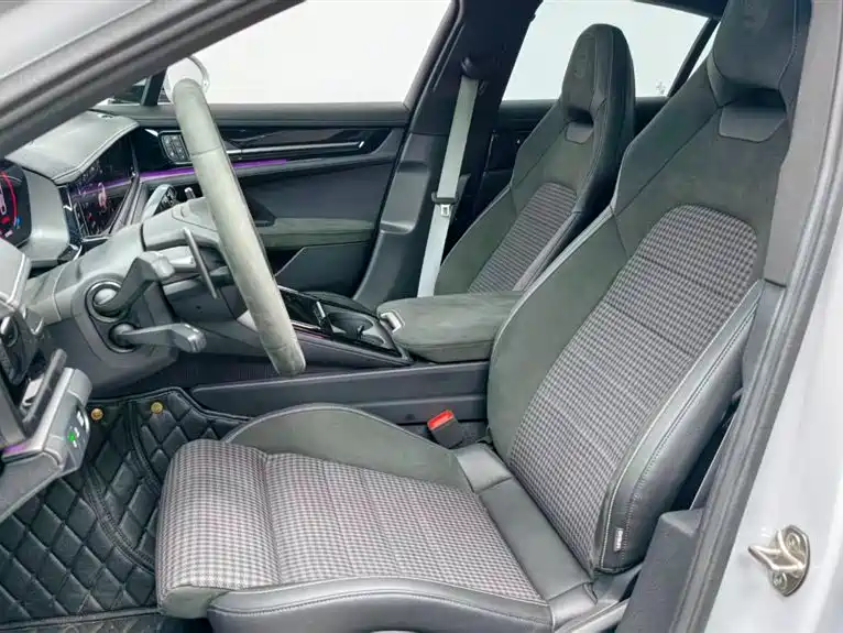 Porsche Panamera — миниатюра 16
