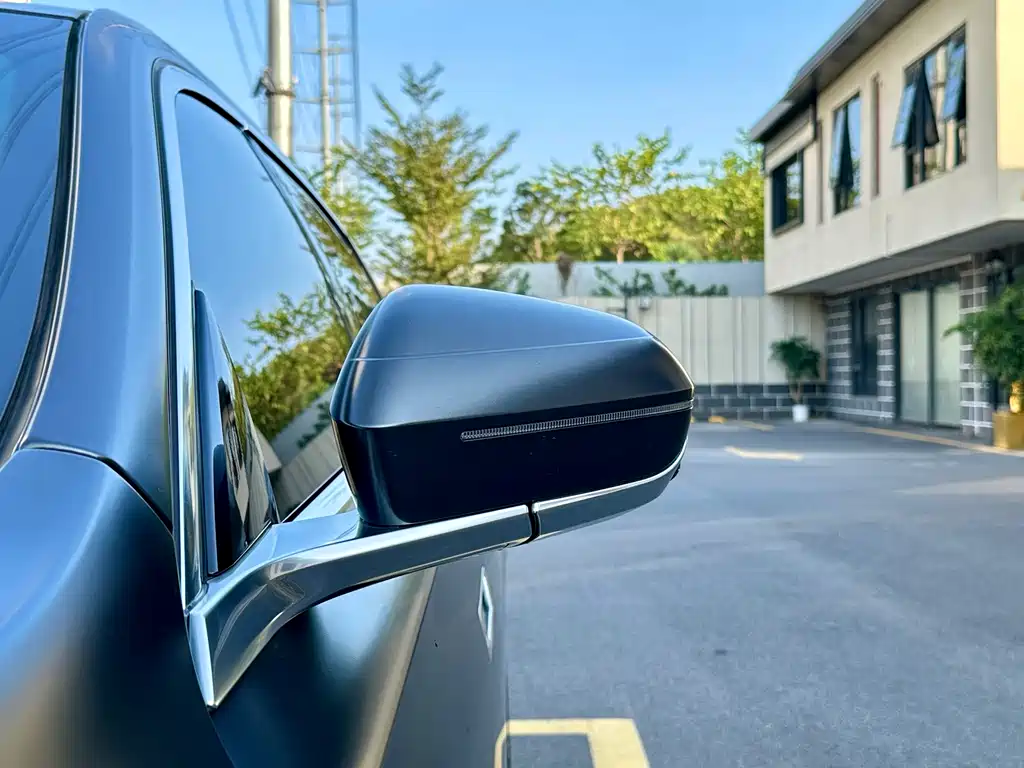 BMW i7 — миниатюра 25