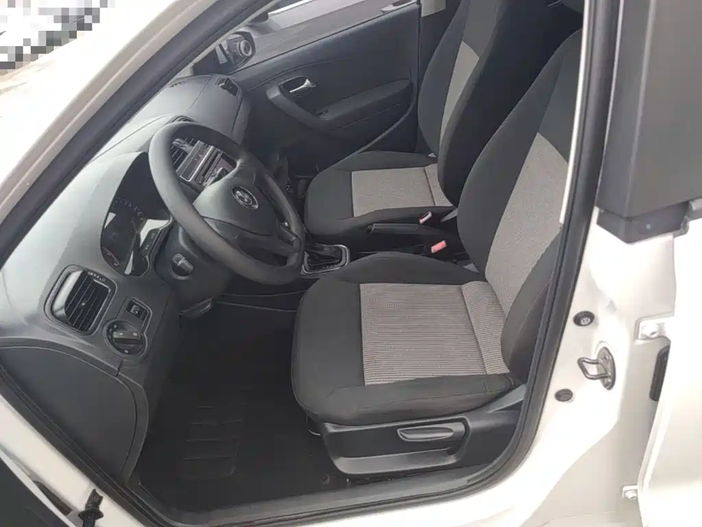 Volkswagen Polo — миниатюра 15