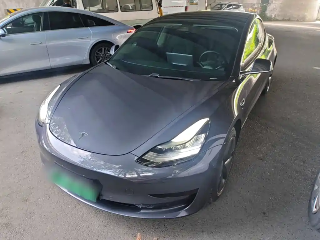 Tesla Model 3 — миниатюра 2