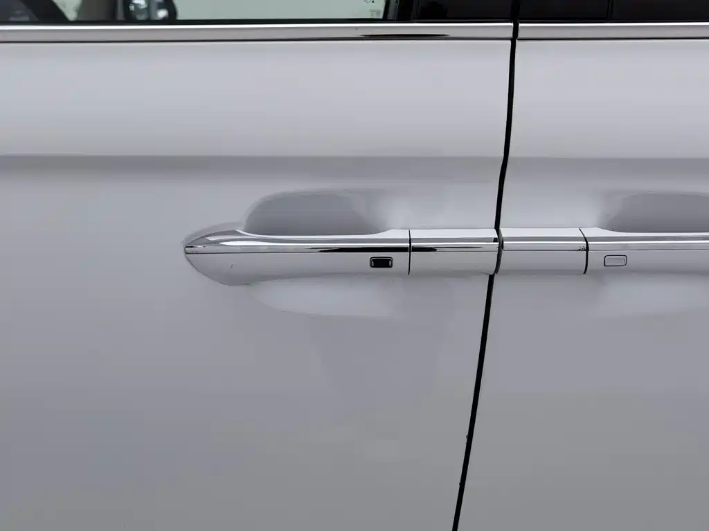 Roewe iMAX8 — миниатюра 18