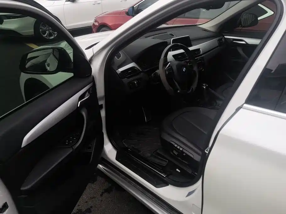BMW X1 — миниатюра 9