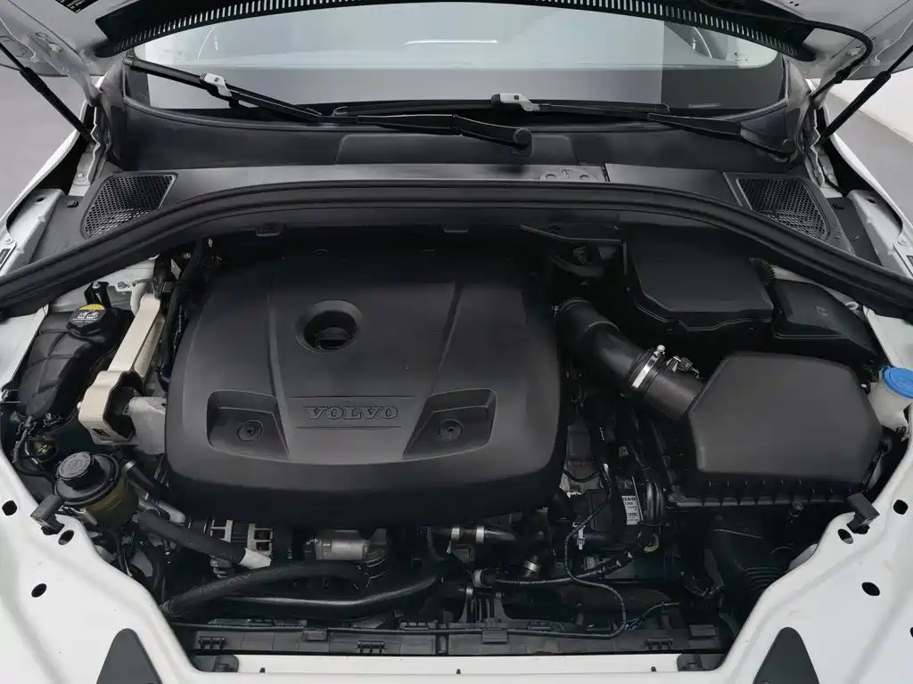 Volvo XC60 — миниатюра 6