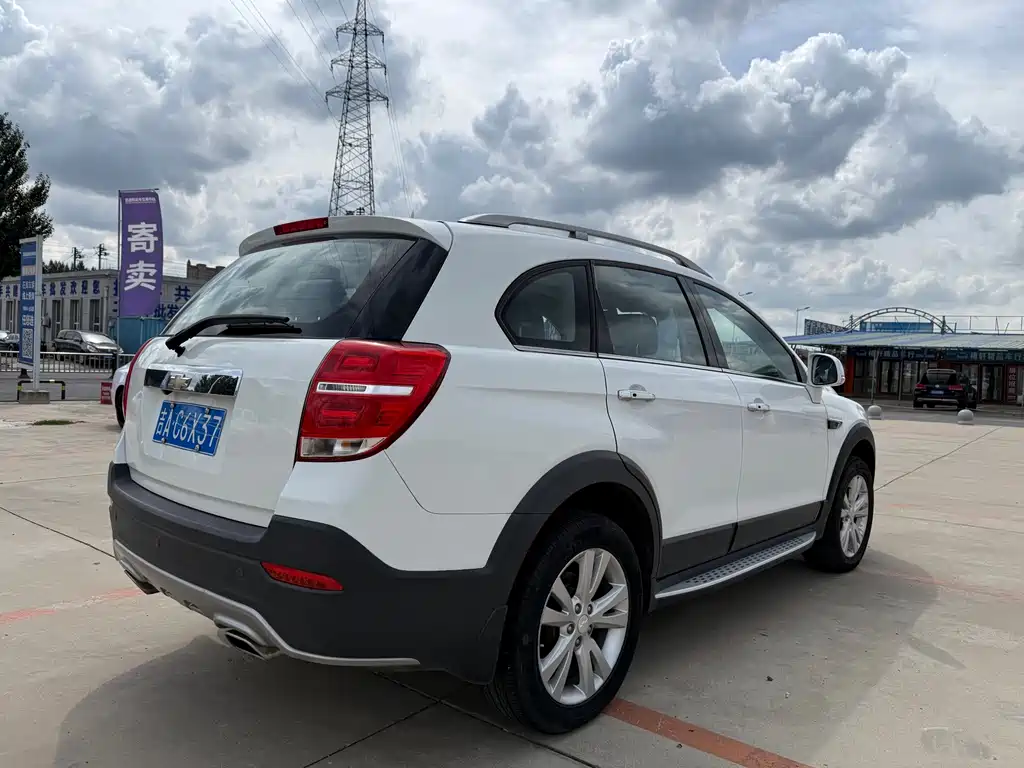 Chevrolet Captiva — миниатюра 4