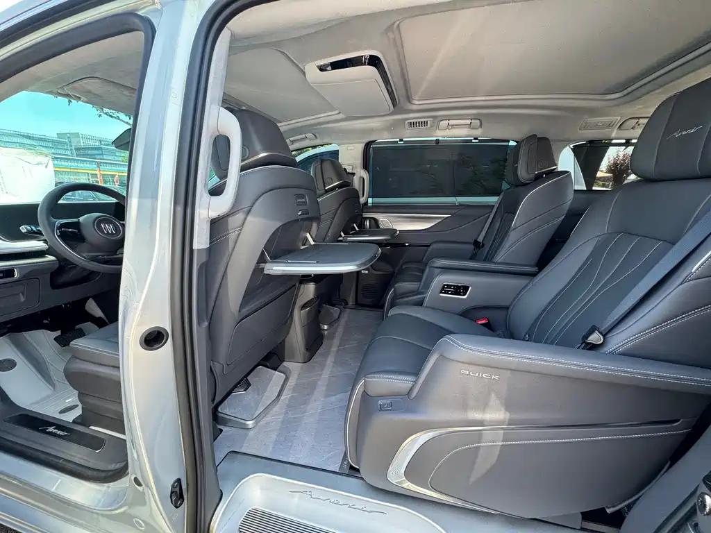 Buick GL8 2026 Premium