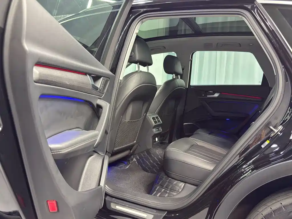 Audi Q5L — миниатюра 14