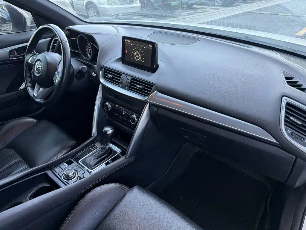 Mazda CX-4 — миниатюра 7