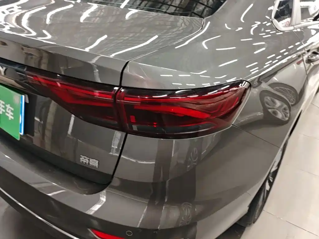 Geely Emgrand — миниатюра 8