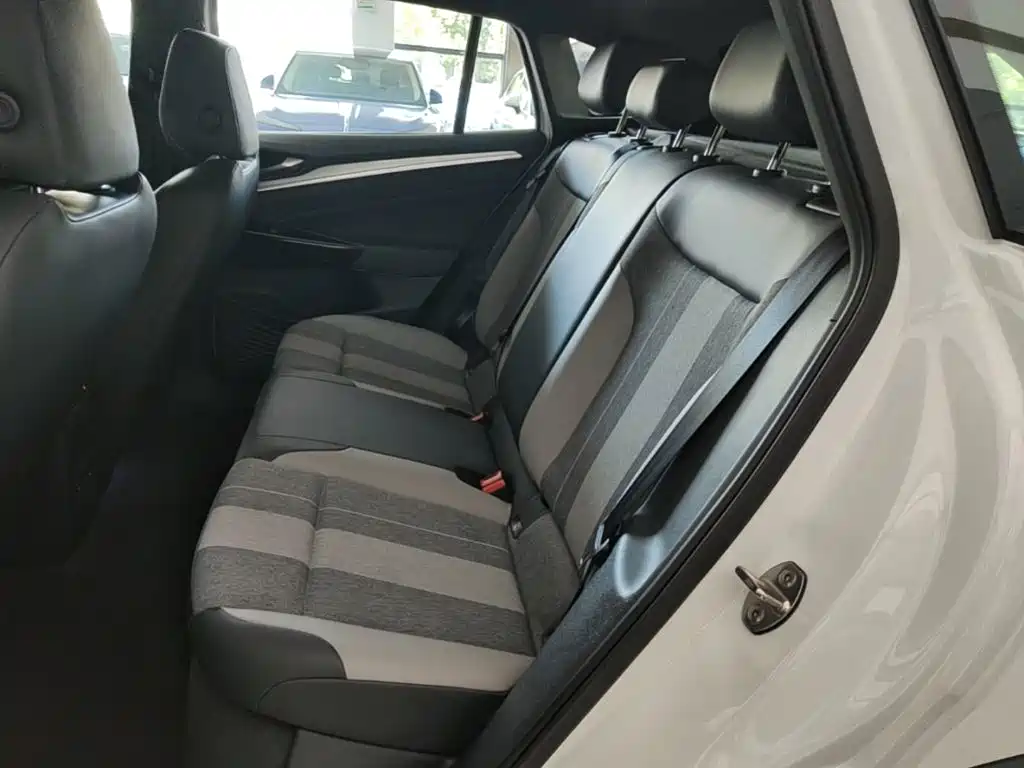 Volkswagen ID.4 Crozz — миниатюра 17