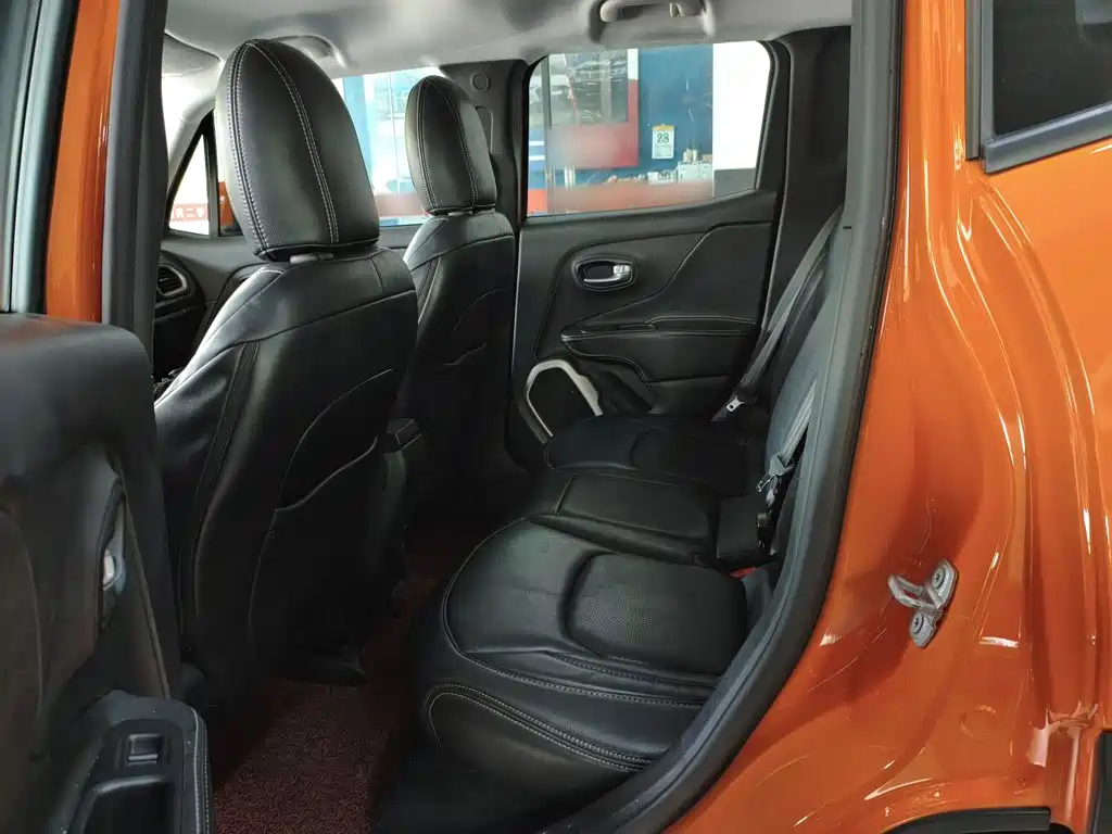 Jeep Renegade — миниатюра 17