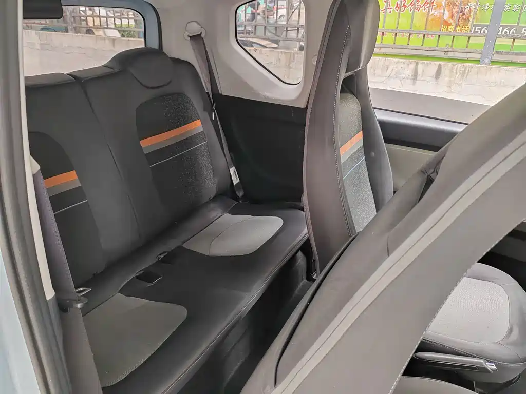 Wuling MINIEV — миниатюра 9