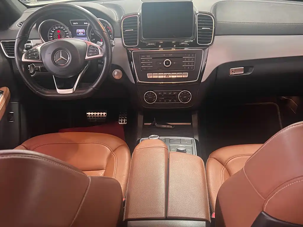 Mercedes-Benz GLE AMG — миниатюра 9