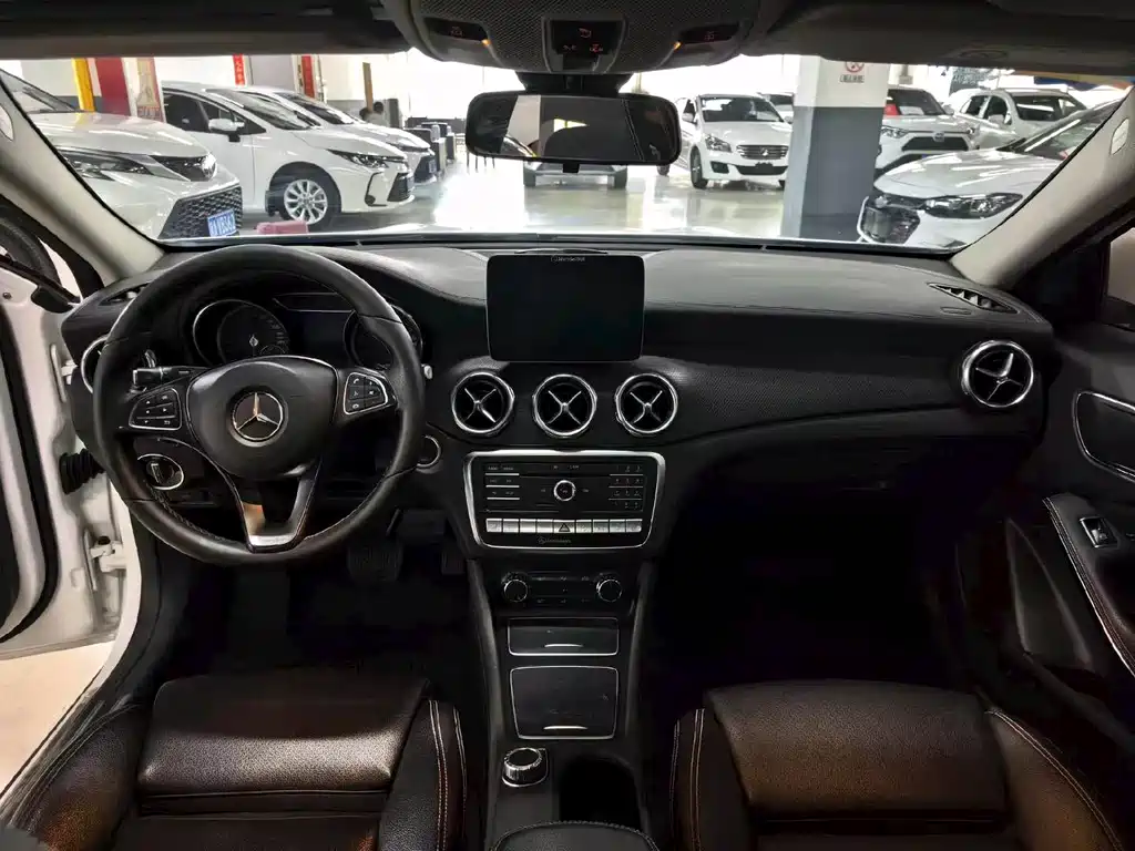 Mercedes-Benz GLA — миниатюра 4