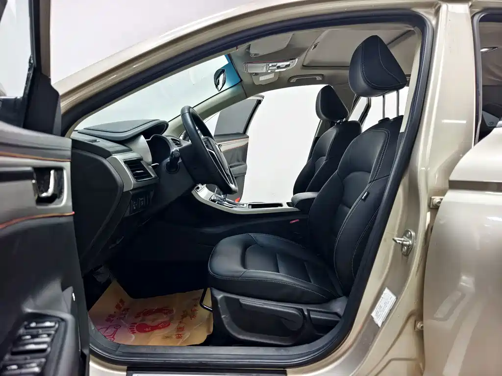 Geely Emgrand GL — миниатюра 11
