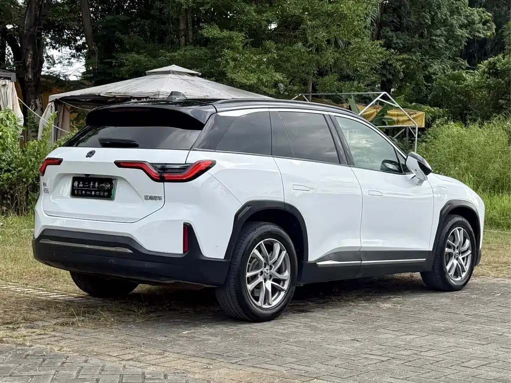 NIO ES6 — миниатюра 16