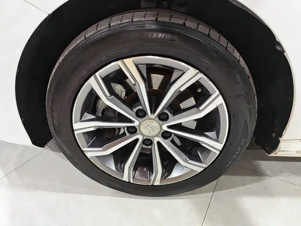 BYD MAX — миниатюра 23