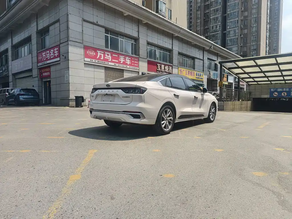 Ford Mondeo — миниатюра 10
