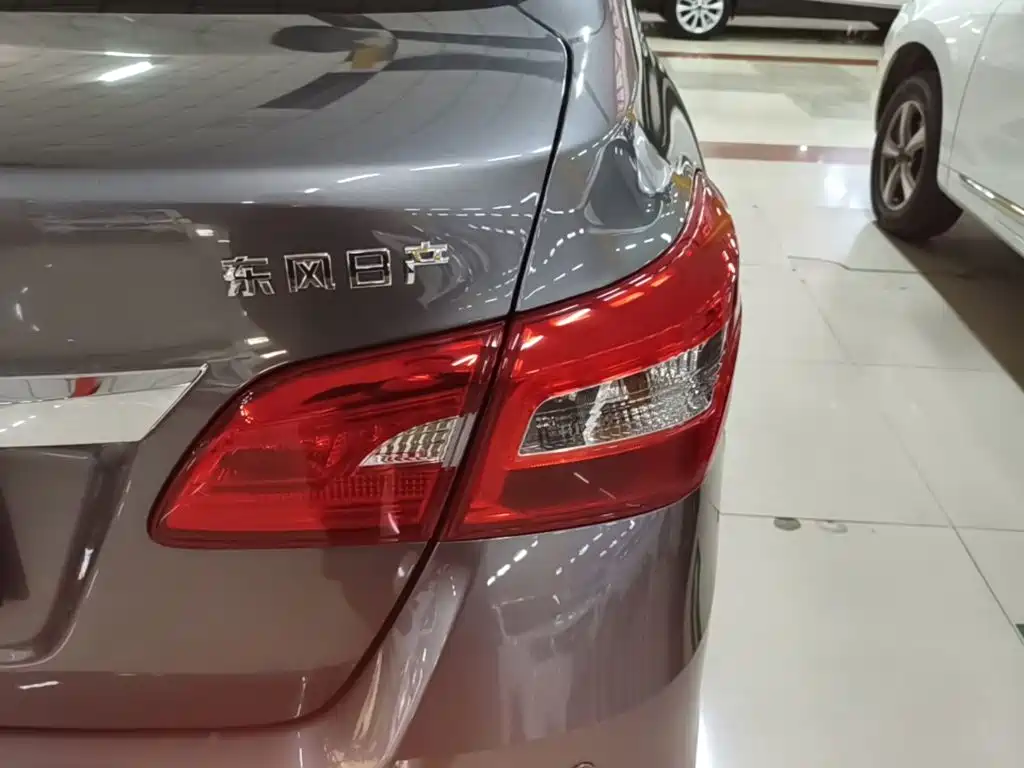 Nissan Sylphy — миниатюра 8